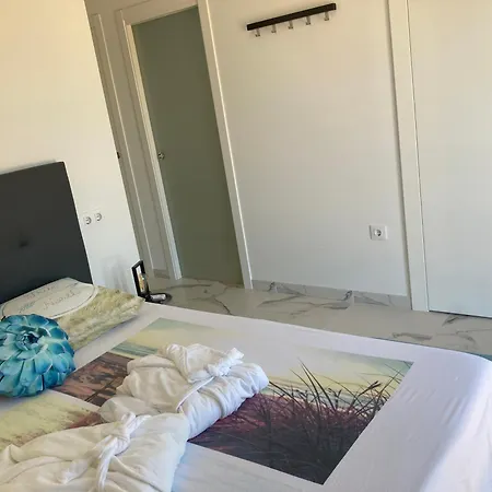 Mi Casa *